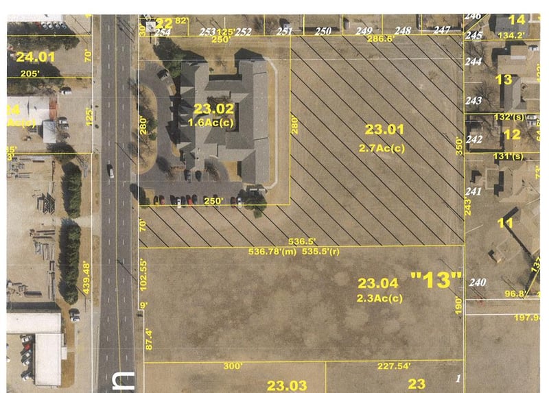 1206 B Patton Rd, Great Bend, KS 67530