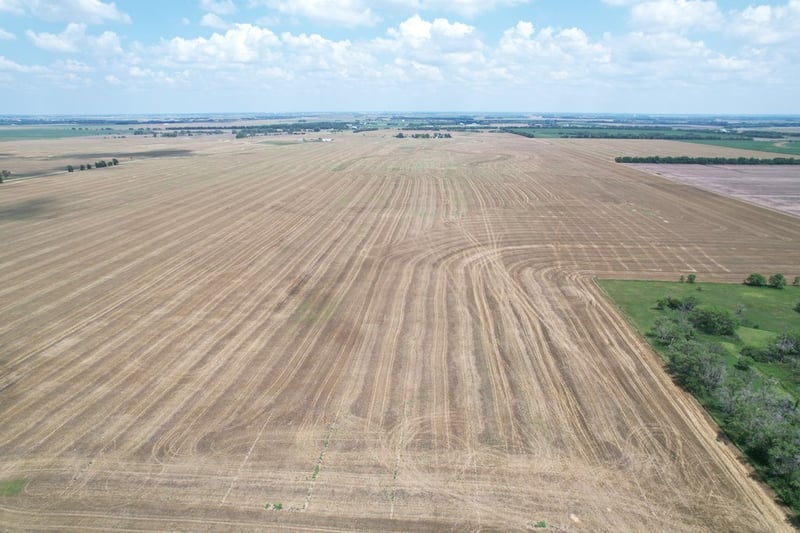 489 Frontier Rd, Mcpherson, KS 67460