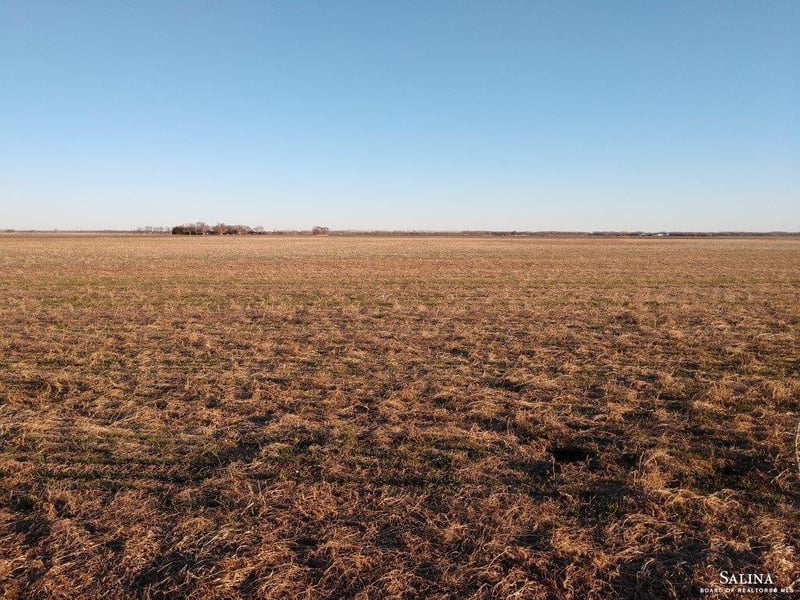 0 E Mariposa Rd, Solomon, KS 67480