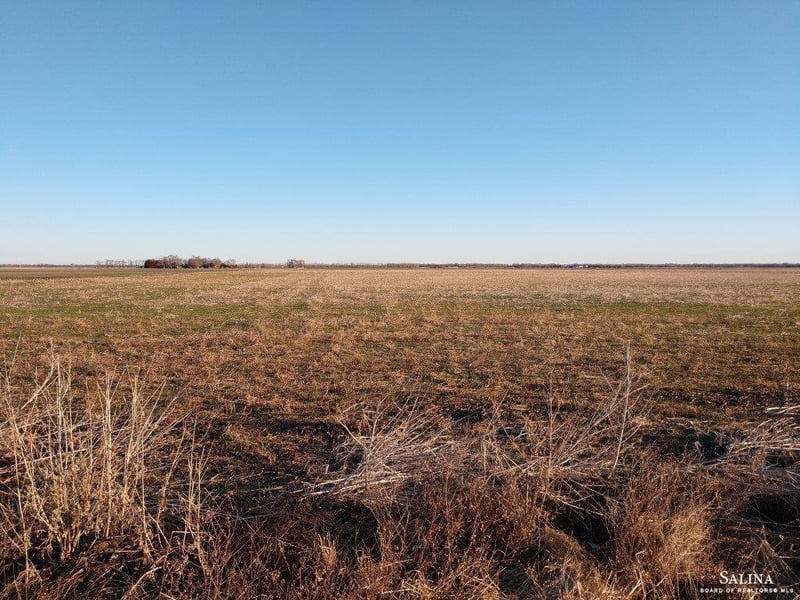 0 E Mariposa Rd, Solomon, KS 67480
