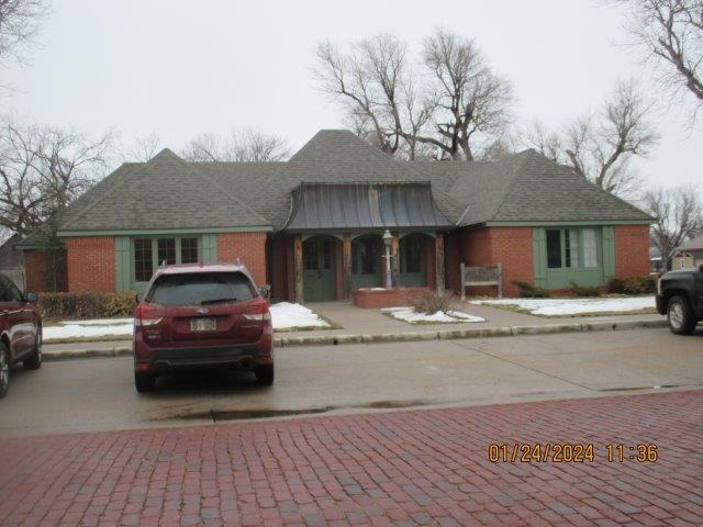 111 E 8th St, Larned, KS 67550