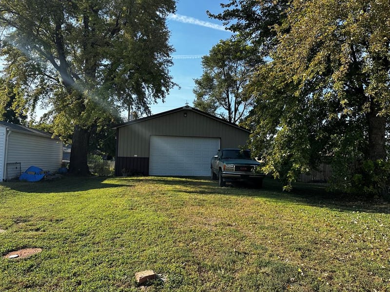 115 E 1st, Assaria, KS 67416