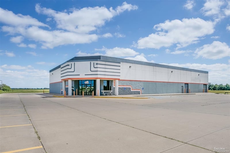 2200 N Ohio St, Salina, KS 67401