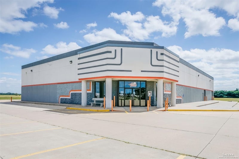 2200 N Ohio St, Salina, KS 67401