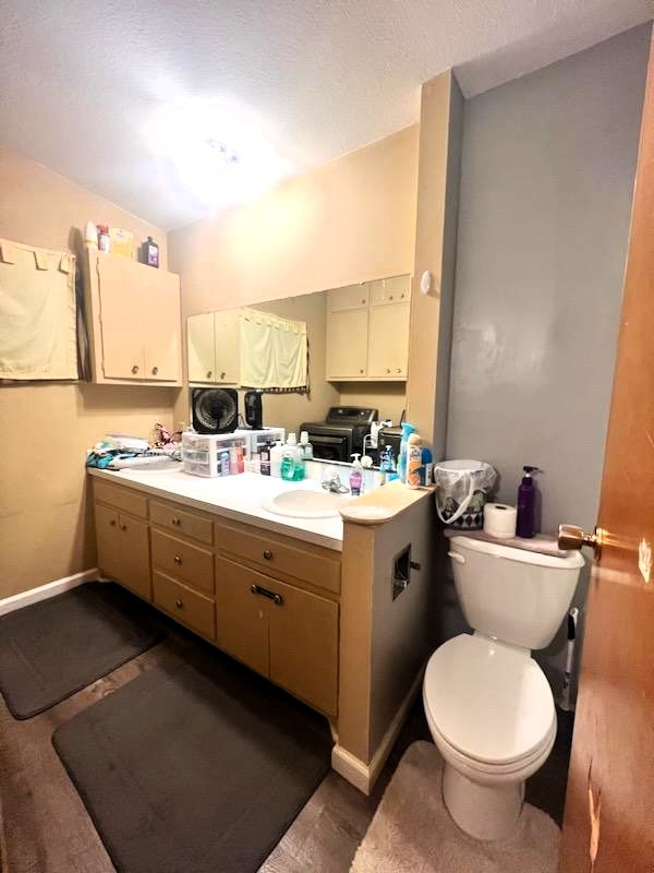 129 N Elevator St, Assaria, KS 67416