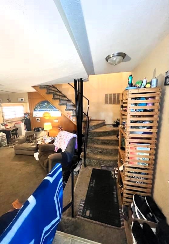 129 N Elevator St, Assaria, KS 67416