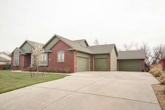 15603 W Mccormick, Goddard, KS 67235
