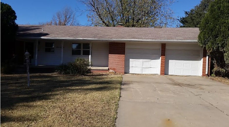 1545 S Reece Rd, Wichita, KS 67052