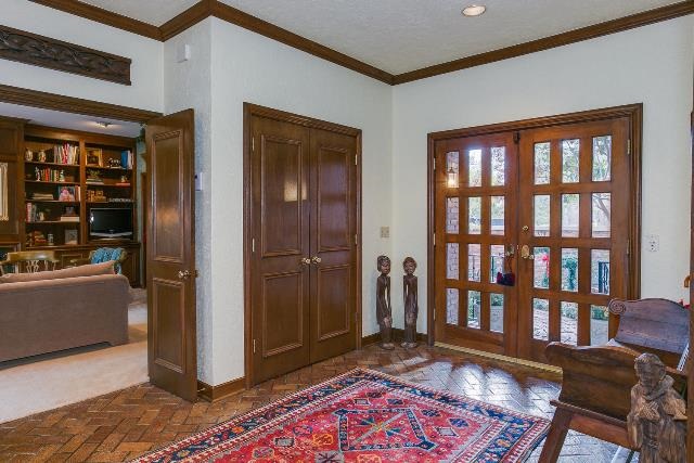 8907 E Douglas, Wichita, KS 67207