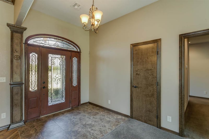 15711 E Hidden Estates St, Wichita, KS 67232