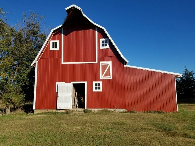 2463 N Diamond, Lehigh, KS 67073