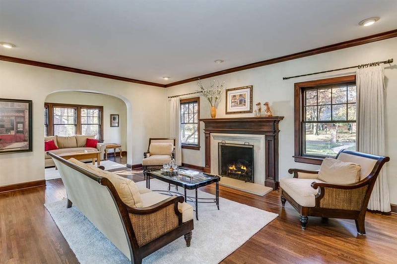 4 N St James Pl, Eastborough, KS 67206