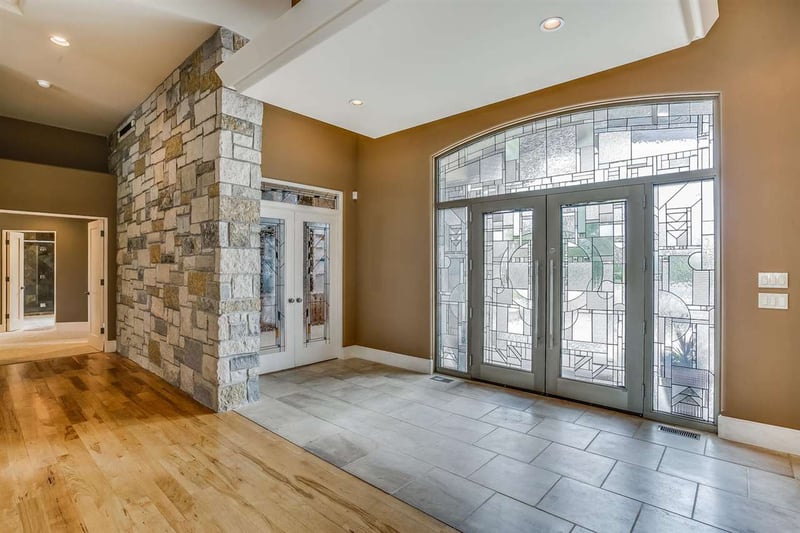 2210 N Rosemont Cir, Wichita, KS 67228
