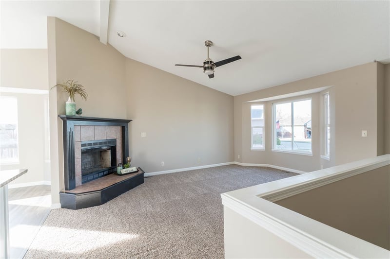 1715 E Autumn Ct, Wichita, KS 67052