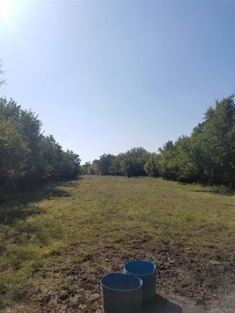 18908 Grouse Creek Rd, Dexter, KS 67038