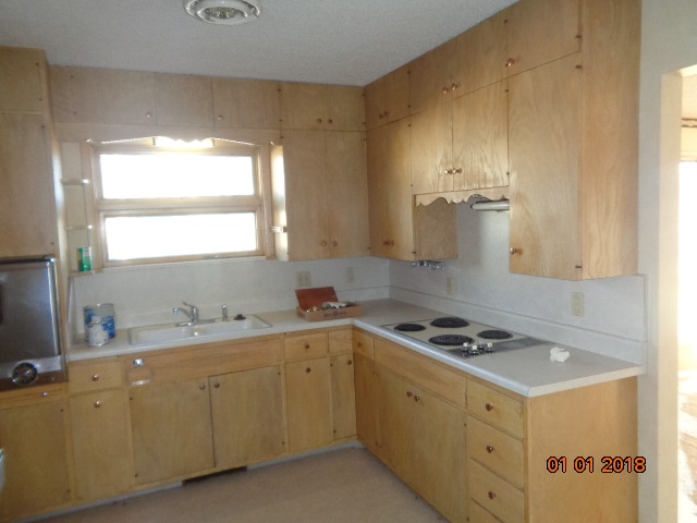 228 E 5th #228 E 5th Unit B, Hutchinson, KS 67505
