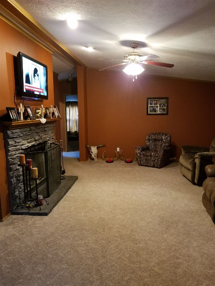 3827 SE 110th St, Spivey, KS 67142