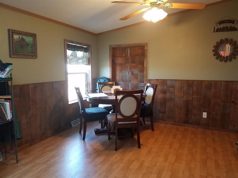 3827 SE 110th St, Spivey, KS 67142