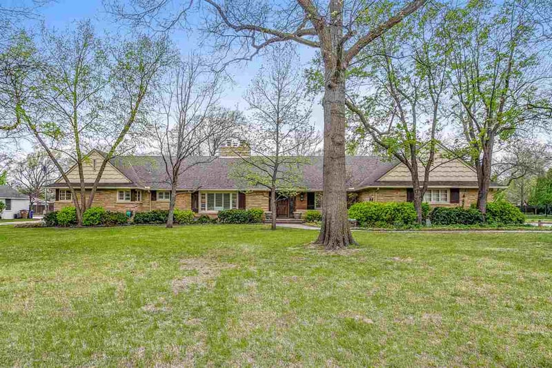 25 S Hampton Rd, Eastborough, KS 67207