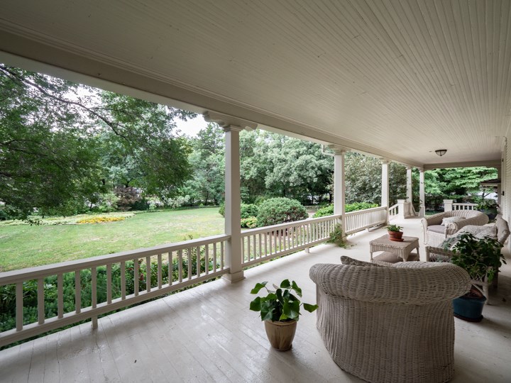 4200 E Douglas Ave, Wichita, KS 67208
