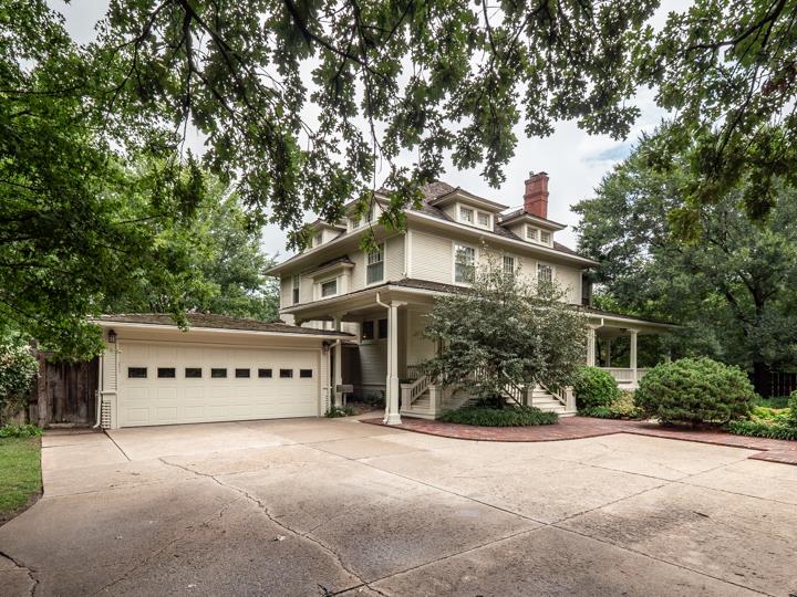 4200 E Douglas Ave, Wichita, KS 67208