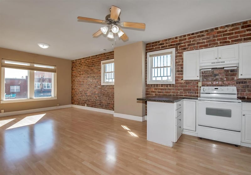 1122 E Douglas Ave #1120 E Douglas, Wichita, KS 67214