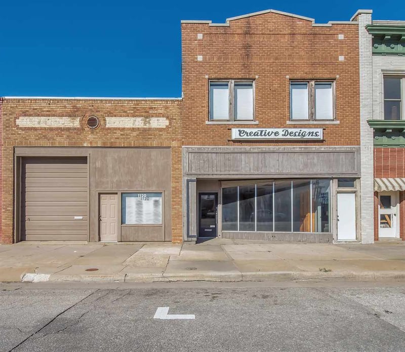 1122 E Douglas Ave #1120 E Douglas, Wichita, KS 67214