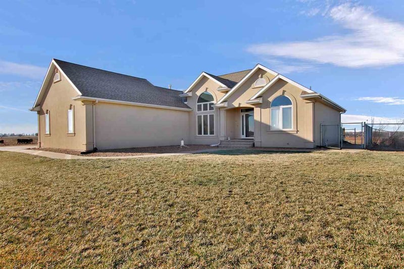17005 S Haven Rd, Haven, KS 67543