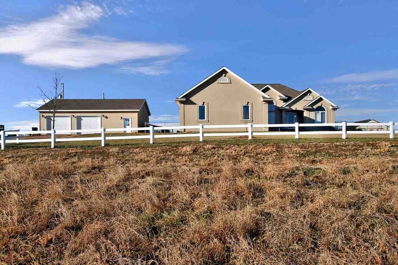 17005 S Haven Rd, Haven, KS 67543