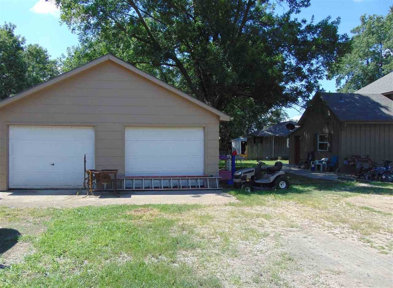 638 SE Rosalia Rd, Rosalia, KS 67132