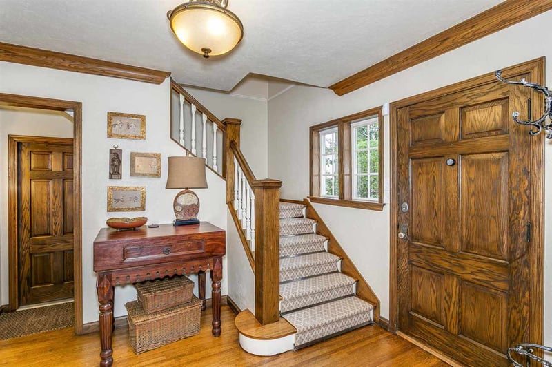 3 S Colonial, Eastborough, KS 67207