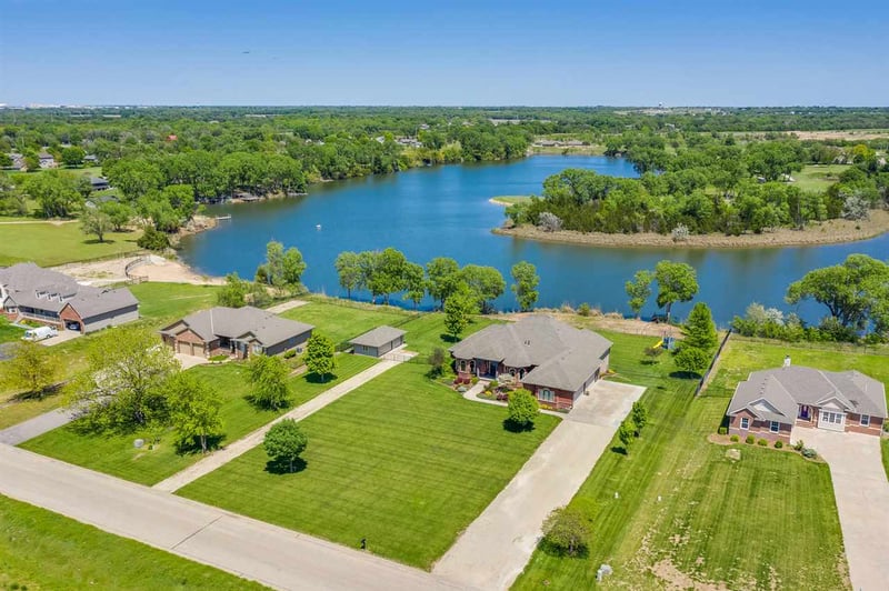 6720 S Hydraulic Dr, Wichita, KS 67216