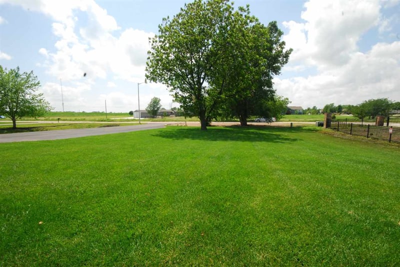 6636 S Hydraulic Dr, Wichita, KS 67216