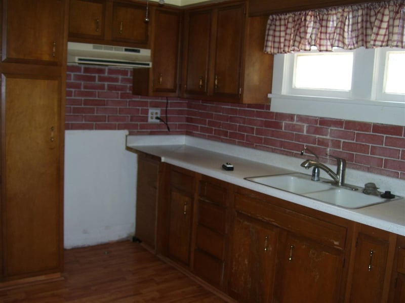 415 E Ave E, Hutchinson, KS 67505