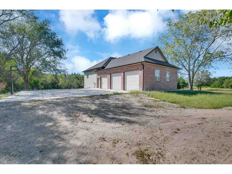 3735 S 154th St E, Wichita, KS 67232