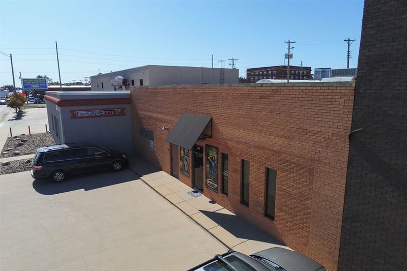 433 N Washington Ave & Add Lot, Wichita, KS 67202