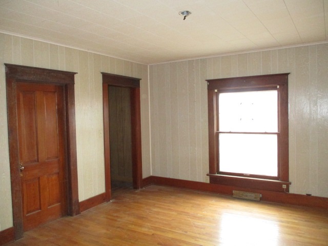 509 W Parallel St, Clifton, KS 66937