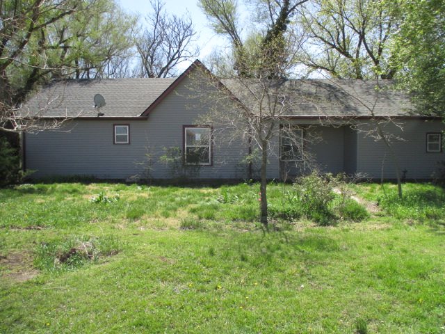 509 W Parallel St, Clifton, KS 66937