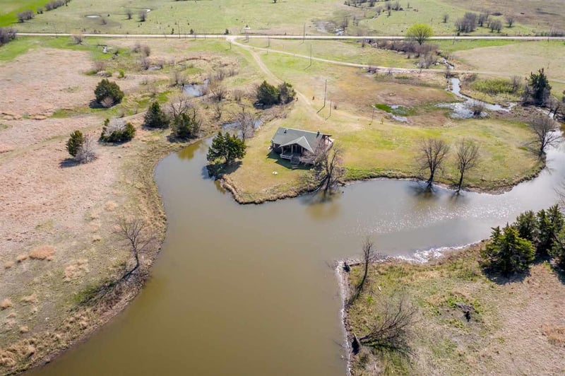 5519 N Oliver Rd, Newton, KS 67114