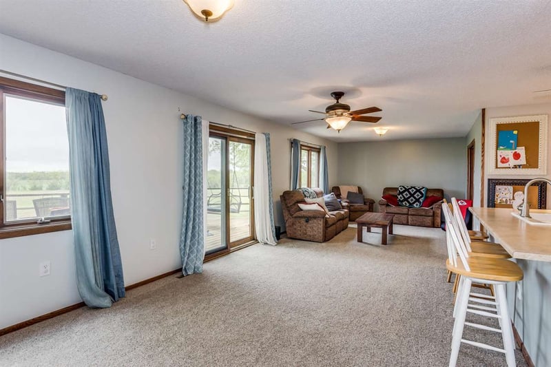 7 S Pony Meadows Ct, Wichita, KS 67232