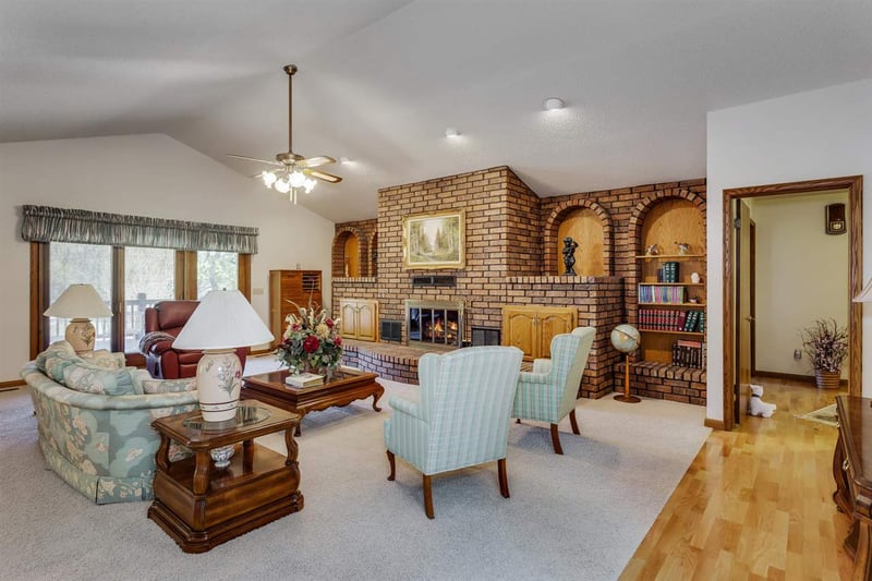 2531 N Cedar Crest Dr, Wichita, KS 67223