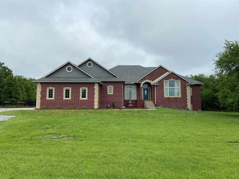 15714 E Hidden Estates St, Wichita, KS 67232