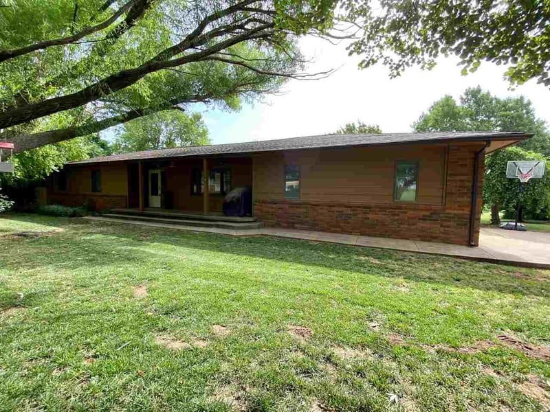 3430 E Chestnut Ave, Parkerfield, KS 67005