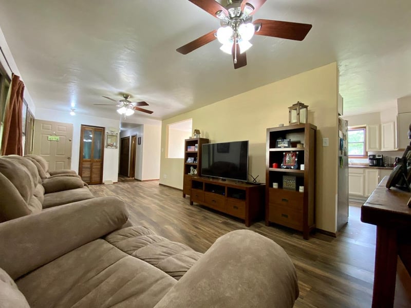 3430 E Chestnut Ave, Parkerfield, KS 67005