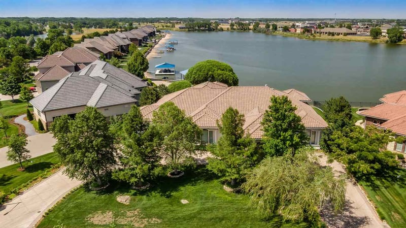 3438 N Beach Club Cir, Wichita, KS 67205