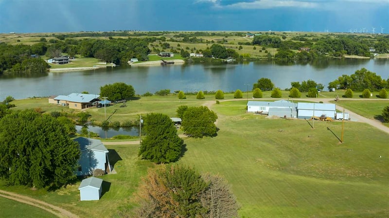 11 NW Indian Rd W, Medicine Lodge, KS 67104