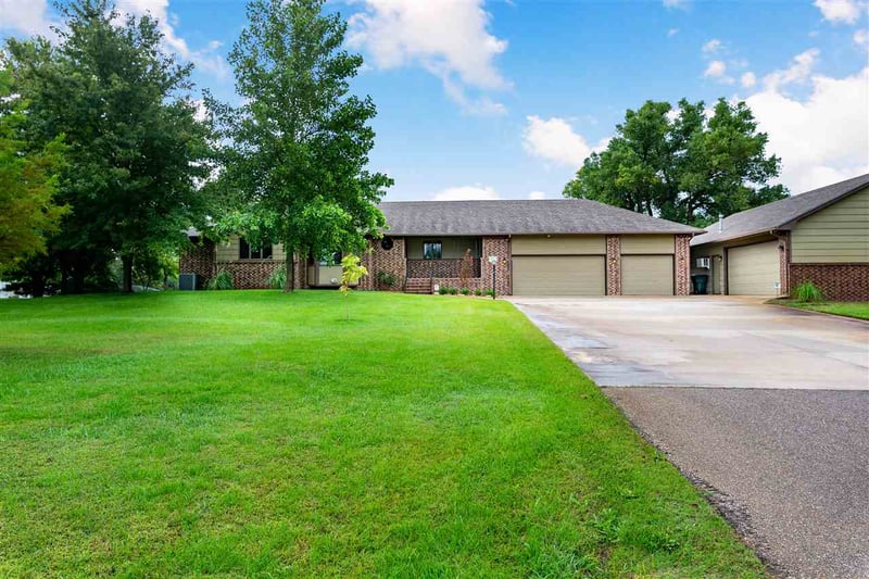 6467 S Madison Ct, Wichita, KS 67216