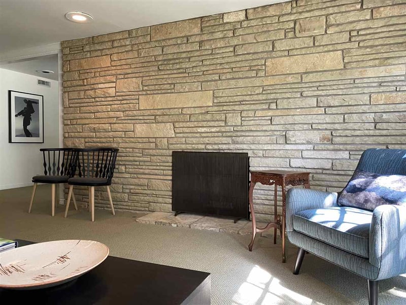 15 E English Ave, Eastborough, KS 67207