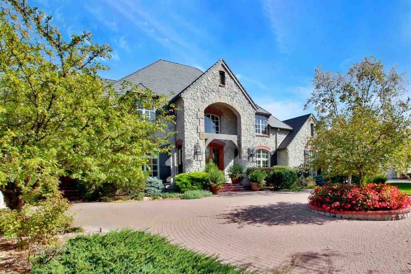 1918 N Saddle Creek St, Wichita, KS 67206