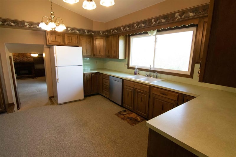 2500 N Cedar Crest Dr, Wichita, KS 67223